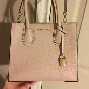 Michael Kors Crossbody Bag